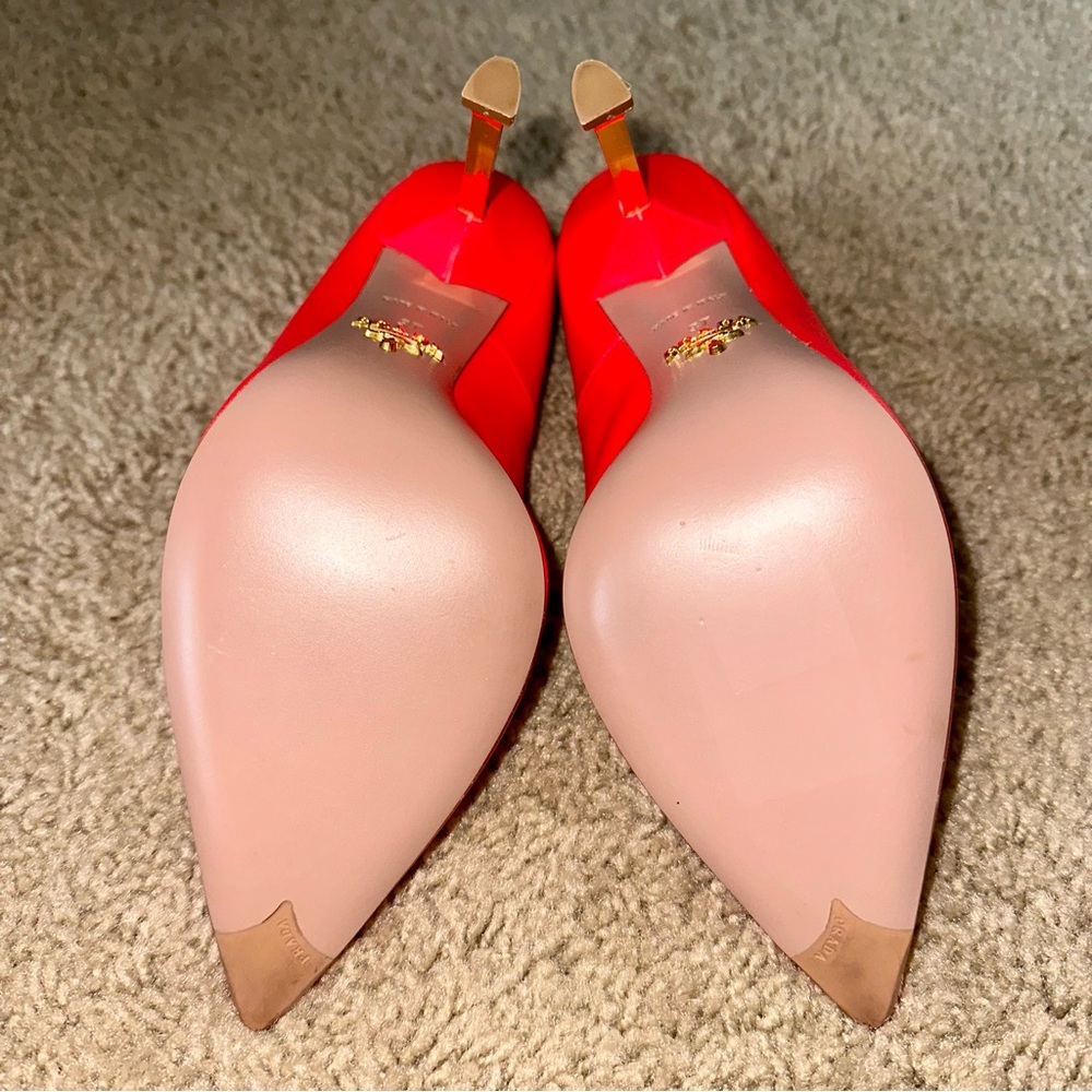 PRADA Leather Pumps - Picture 16 of 16